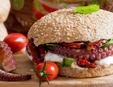 Ricetta Burger con polpo,burrata,pomodori Pandittaino